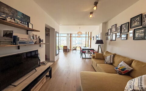 Sombreuil: Furniture, Interior Design, Flooring, Couch, Floor, Ceiling, Wood, Living Room, Room, Wood Flooring
