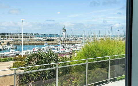 Sombreuil: Marina, Balcony, Dock, Port, Fence, Harbor, Aluminium