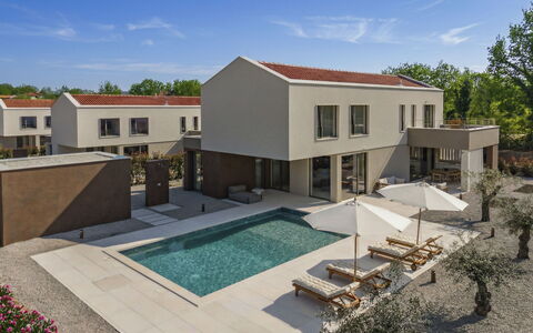 Nara: Furniture, Outdoor Furniture, Chair, Garden, Wood Stain, Lawn, Hardwood, Shade, Backyard