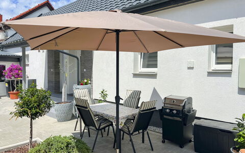 Siofok 46: Furniture, Outdoor Furniture, Chair, Garden, Wood Stain, Lawn, Hardwood, Shade, Backyard