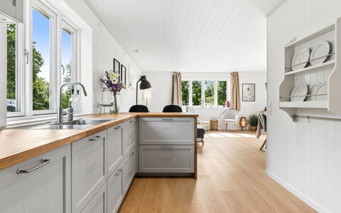 Antonie - 4.2Km from the Sea: Flooring, Wood, Kitchen, Countertop, Cabinetry, Floor, Wood Flooring, Interior Design, Furniture, Home
