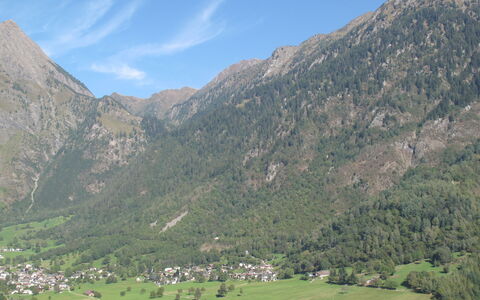 Olivone 611: Mountain, Mountainous Landforms, Vegetation, Hill, Highland, Mountain Range, Hill Station, Landscape, Terrain, Valley
