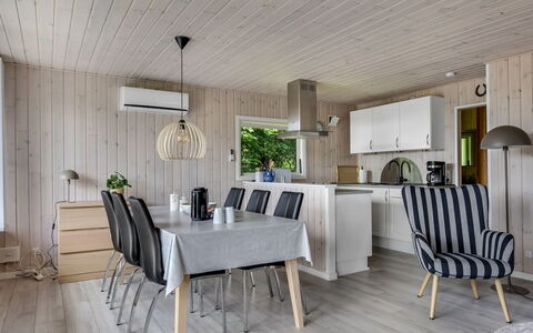 Jovana - 500M from the Sea: Residential Area, Apartment, Estate, Resort, Mansion, Balcony, Villa, Swimming Pool