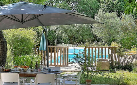 Villa Piscine - Aigues-Vives: Residential Area, Apartment, Estate, Resort, Mansion, Balcony, Villa, Swimming Pool