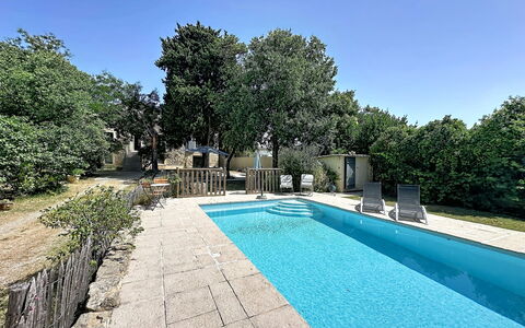 Villa Piscine - Aigues-Vives: Residential Area, Apartment, Estate, Resort, Mansion, Balcony, Villa, Swimming Pool