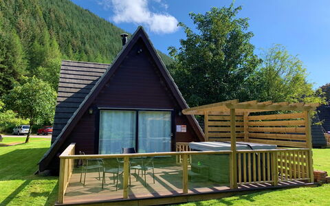 Invergarry Combi: Residential Area, Apartment, Estate, Resort, Mansion, Balcony, Villa, Swimming Pool