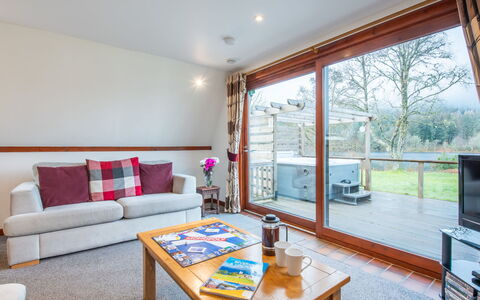 Invergarry Combi: Residential Area, Apartment, Estate, Resort, Mansion, Balcony, Villa, Swimming Pool