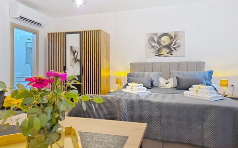 Libar: Residential Area, Apartment, Estate, Resort, Mansion, Balcony, Villa, Swimming Pool