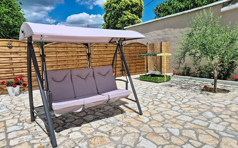 Denis: Residential Area, Apartment, Estate, Resort, Mansion, Balcony, Villa, Swimming Pool