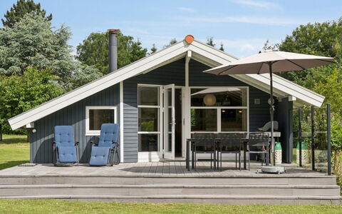 Naninja - 680M from the Sea: Cottage, Shade, Hardwood, Siding, Porch, Plank, Resort, Garden Buildings, Deck, Outdoor Furniture