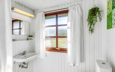 Satu - 1.5Km from the Sea: Wood, Interior Design, Flooring, Plumbing Fixture, Floor, Ceiling, Tap, Bathroom, Home, Plumbing