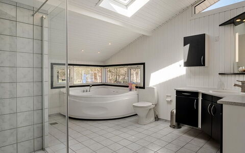 Ulfsten - 2Km from the Sea: Interior Design, Flooring, Ceiling, Floor, Plumbing Fixture, Plumbing, Composite Material, Bathroom, Tap, Room