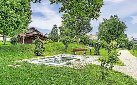 Voe Sonnhalde: Apartment, Architecture, Residential Area, Condominium, Composite Material, Urban Design, Balcony, Mixed-Use, Shade