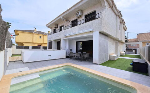 Sweet Home Cabo de Palos: Apartment, Architecture, Residential Area, Condominium, Composite Material, Urban Design, Balcony, Mixed-Use, Shade