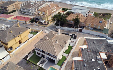 Sweet Home Cabo de Palos: Apartment, Architecture, Residential Area, Condominium, Composite Material, Urban Design, Balcony, Mixed-Use, Shade