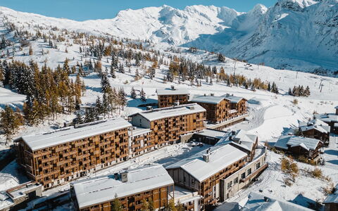 La Rosière 621: Apartment, Architecture, Residential Area, Condominium, Composite Material, Urban Design, Balcony, Mixed-Use, Shade