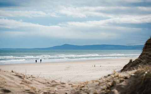 Lossiemouth Manor: Sky, Blue, Water, Daytime, Beach, Body Of Water, Natural Environment, Horizon, Cloud, Coast