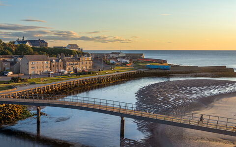 Lossiemouth Manor: Water, Body Of Water, Horizon, Cloud, Coast, Coastal And Oceanic Landforms, Watercourse, Bank, Shore, Bridge