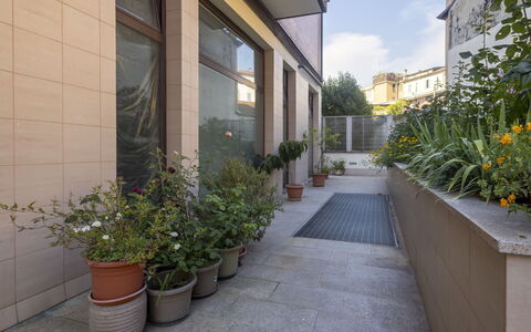 Nolo Garden Loft: Apartment, Architecture, Residential Area, Condominium, Composite Material, Urban Design, Balcony, Mixed-Use, Shade