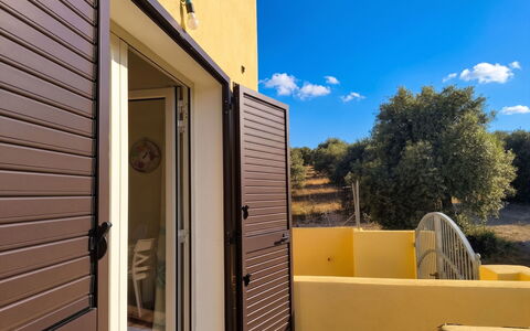 Il Mio Sole: Apartment, Architecture, Residential Area, Condominium, Composite Material, Urban Design, Balcony, Mixed-Use, Shade