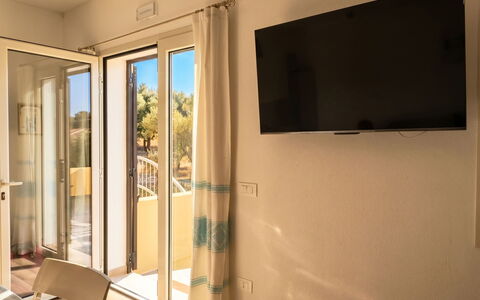 Il Mio Sole: Apartment, Architecture, Residential Area, Condominium, Composite Material, Urban Design, Balcony, Mixed-Use, Shade