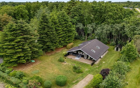 Hege - 1Km to the Fjord: Landscape, Home, Roof, House, Land Lot, Rural Area, Cottage, Estate, Garden, Landscaping