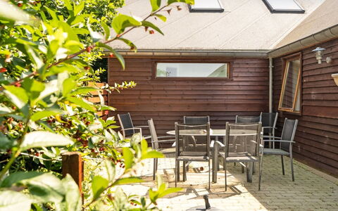 Sonsee - 300M to the Fjord: Wood, Shrub, Roof, Home, Cottage, Outdoor Furniture, Wood Stain, Hardwood, Outdoor Table, Garden