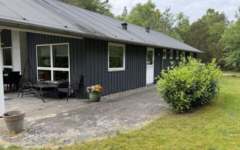 Laris - from the Sea: Grass, Wood, Roof, Home, Cottage, Siding, House, Land Lot, Groundcover, Shade