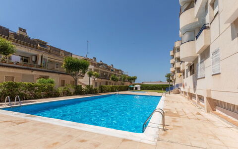 Maritim: Residential Area, Apartment, Condominium, Swimming Pool, Balcony, Hotel