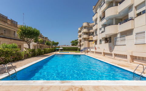 Maritim: Apartment, Condominium, Balcony, Hotel