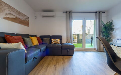 Rosa Dels Vents: Interior Design, Furniture, Flooring, Floor, Couch, Wood, Wood Flooring, Ceiling, Living Room, Room