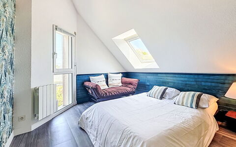 Armorique: Interior Design, Bed, Bedroom, Flooring, Floor, Furniture, Bed Sheet, Bedding, Wood, Wood Flooring