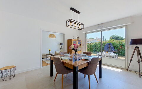 Fourchaud: Furniture, Interior Design, Flooring, Floor, Wood, Chair, Kitchen & Dining Room Table, Ceiling, Table, Dining Room