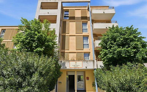 Grasse 617: Apartment, Condominium, Residential Area, Mixed-Use, Balcony, Hotel