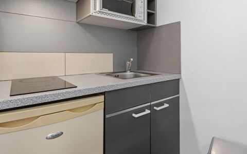 Grasse 617: Flooring, Interior Design, Floor, Countertop, Cabinetry, Kitchen, Room, Plumbing Fixture, Major Appliance