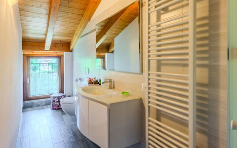 Melissa: Flooring, Interior Design, Plumbing Fixture, Floor, Wood, Ceiling, Sink, Tap, Bathroom, Plumbing