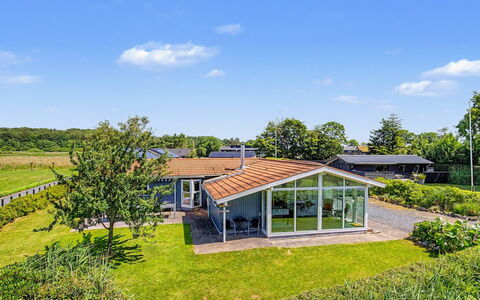 Aderice - 80M from the Sea: Home, Shrub, Roof, Land Lot, Cottage, Groundcover, Estate, Garden, Farmhouse, Landscaping