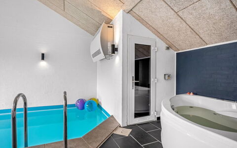 Ozrenka - from the Sea: Plumbing Fixture, Flooring, Floor, Interior Design, Ceiling, Bathtub, Composite Material, Plumbing, Bathroom, Room