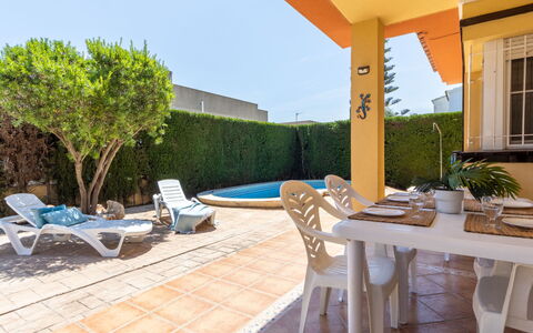 Lisa: Swimming Pool, Shade, Estate, Resort, Eco Hotel, Villa, Yard, Hotel, Backyard, Hacienda