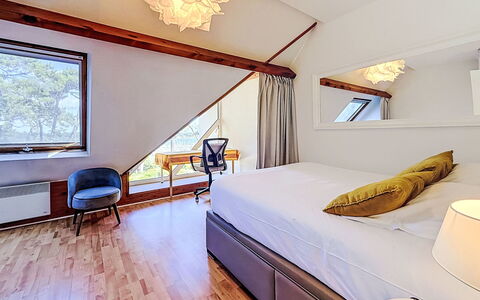 Les Terrasses du Port: Interior Design, Wood, Flooring, Furniture, Floor, Ceiling, Bedroom, Lighting, Bed, Room