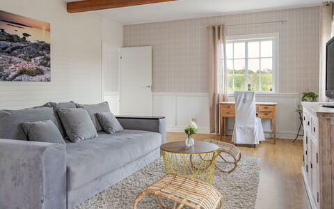 Onsjö: Furniture, Kitchen & Dining Room Table, Chair, Floor, Sea, Balcony, Ocean, Resort, Eco Hotel, Dining Room