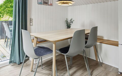 Maini - 30Km from the Sea: Flooring, Wood, Interior Design, Furniture, Floor, Wood Flooring, Kitchen & Dining Room Table, Wood Stain, Room, Dining Room