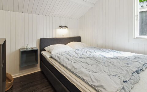 Maini - 30Km from the Sea: Bedroom, Wood, Bed, Bed Sheet, Flooring, Bedding, Ceiling, Floor, Interior Design, Bed Frame