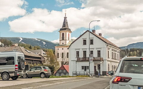 Sylva: Building, Road Surface, Town, Steeple, Road, Street, Human Settlement, Thoroughfare, Spire, Suburb