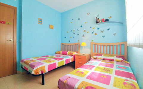Coral Ii: Family Car, Apartment, Luxury Vehicle, Mid-Size Car, Parking, Sedan, Compact Car, City Car