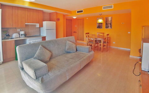 Coral Ii: Family Car, Apartment, Luxury Vehicle, Mid-Size Car, Parking, Sedan, Compact Car, City Car