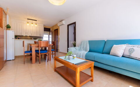 Nuri: Family Car, Apartment, Luxury Vehicle, Mid-Size Car, Parking, Sedan, Compact Car, City Car
