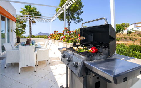 Castillo: Barbecue, Food, Umbrella, Resort, Chair, Cooking