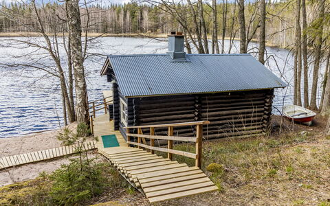 Villa Keravanjärvi: Family Car, Apartment, Luxury Vehicle, Mid-Size Car, Parking, Sedan, Compact Car, City Car