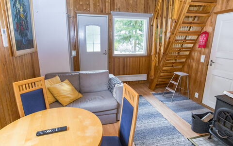 Juhlamenot Mökki 9: Family Car, Apartment, Luxury Vehicle, Mid-Size Car, Parking, Sedan, Compact Car, City Car